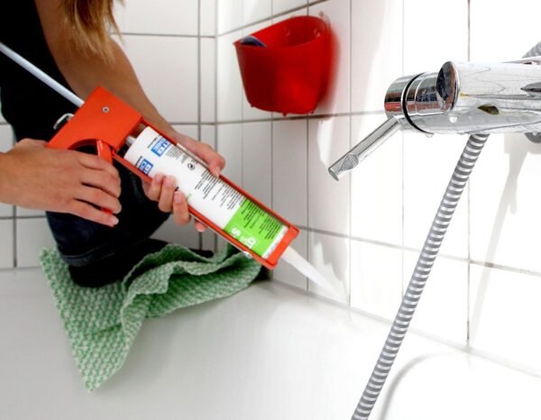 Bath & Shower Cabin Resealing
